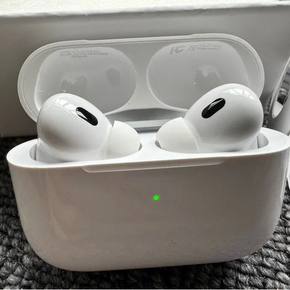 Apple AirPods Pro - White - Picture 3 of 5